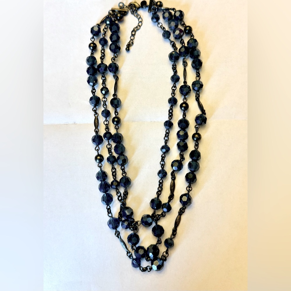 Navy beaded necklace